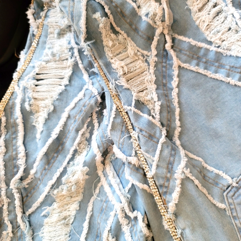 New (No Tags) Stylish Embroidered Jeans w/ Side Embellishments (Size L) - Picture 3 of 7